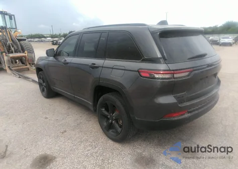 2023 Jeep Grand Cherokee Altitude 4X4 from USA, damaged, VIN 1C4RJHAG5PC545831